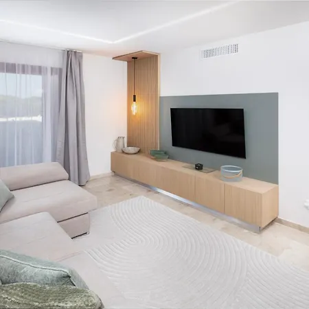 Cc8 Iv By Zanis アパート *