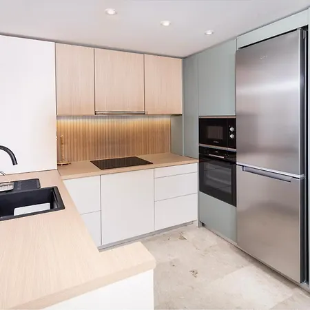 Cc8 Iv By Zanis アパート